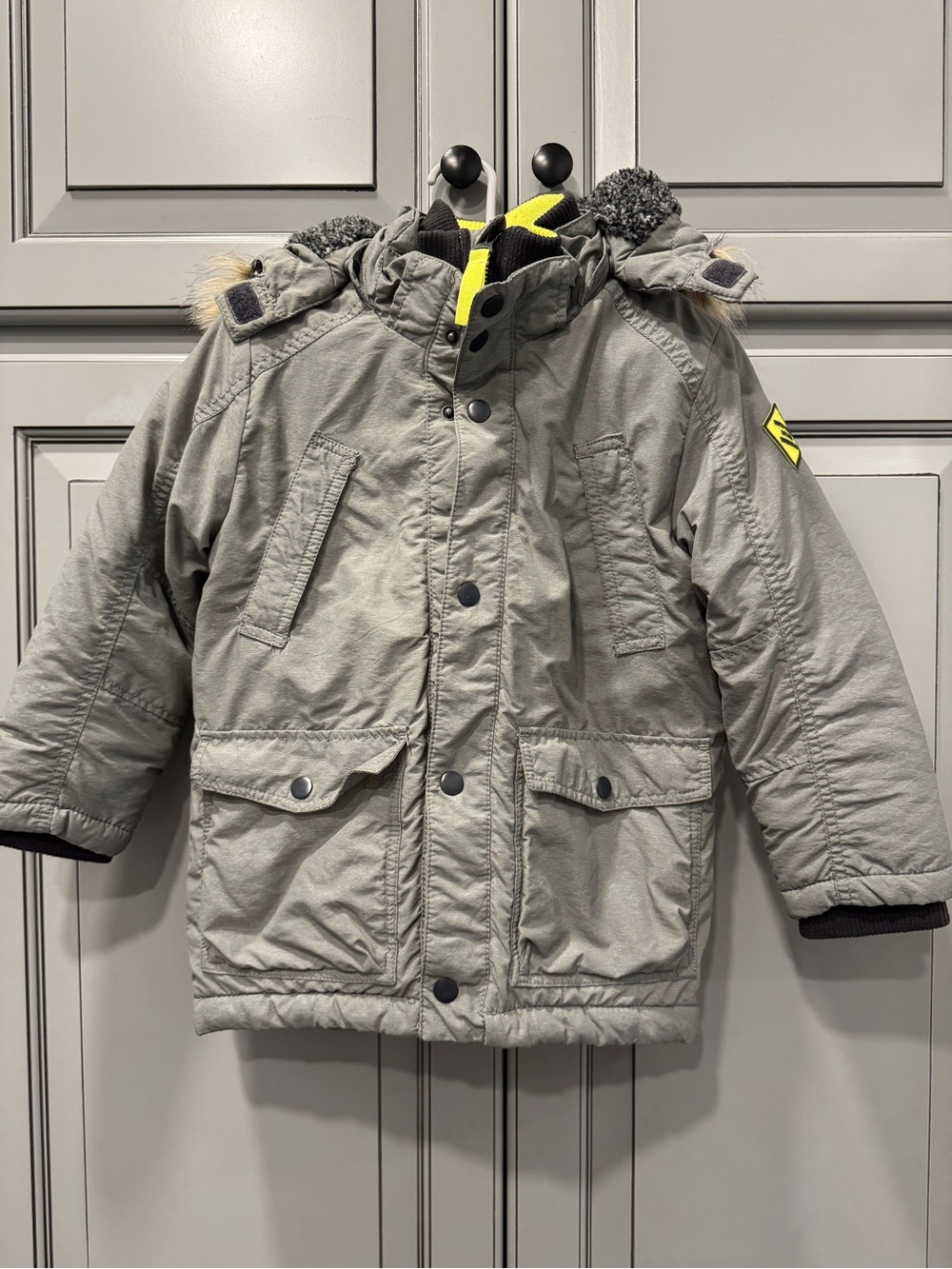 H&M Boys Grey winter Jacket Size 5/6